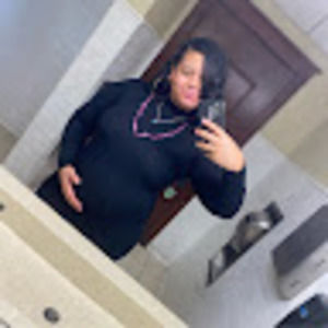 Meet your Posher, Devona